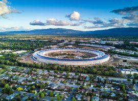 apple head quarter space ship in city of cupertino california